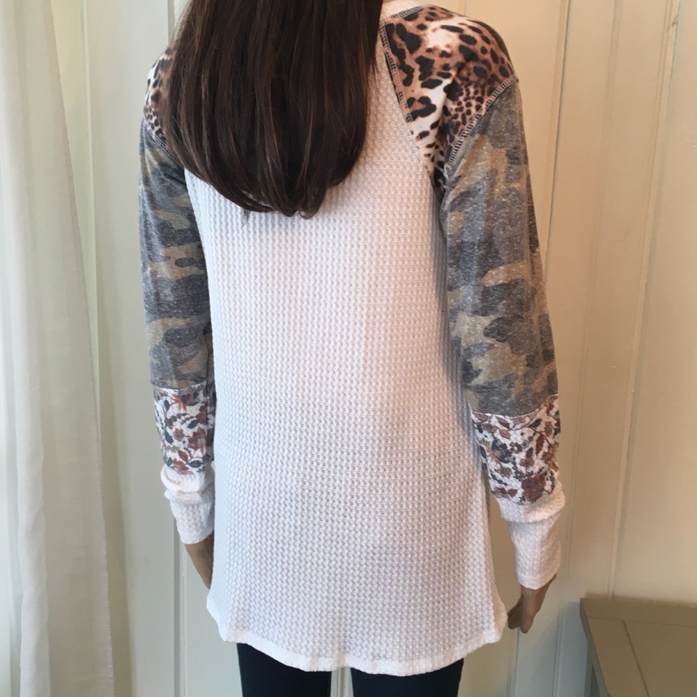 QUALITY SUPER SOFT MIXED PATERN TOP - Picture 9 of 14